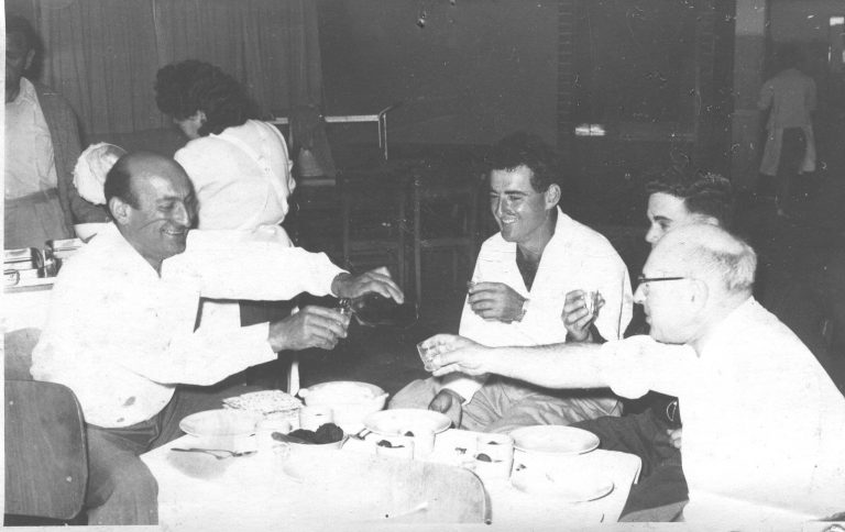 פרנטו מקי הנגנים בפסח 1960