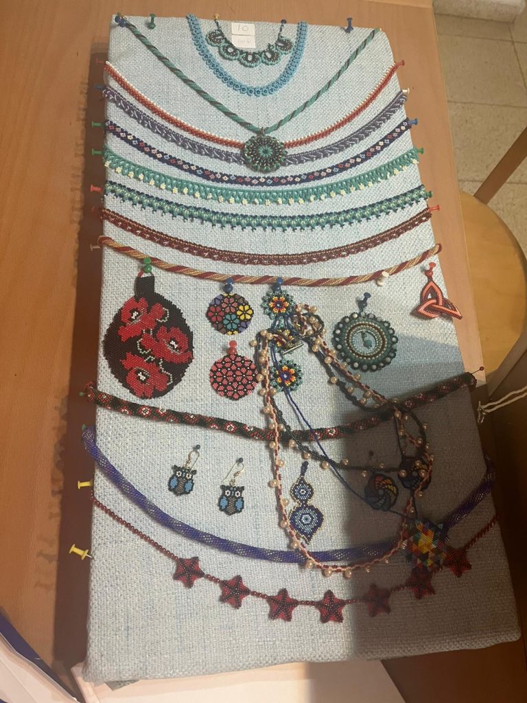 יצירות רחל גנוסר3